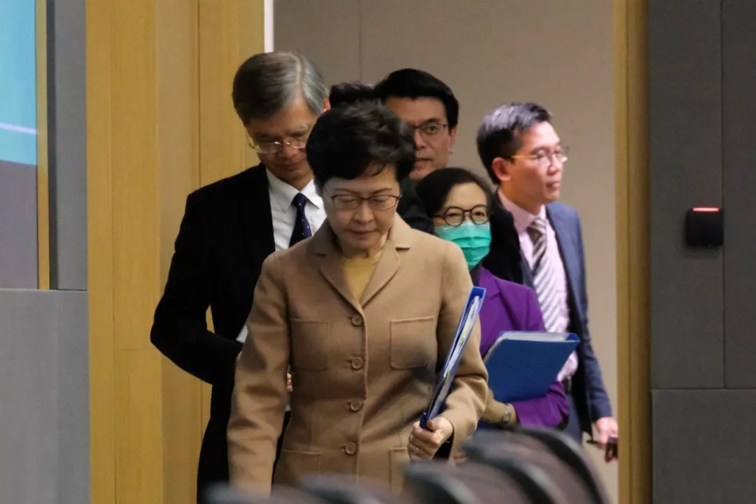 ​港府派100亿抗疫，学生津贴再增1000元！